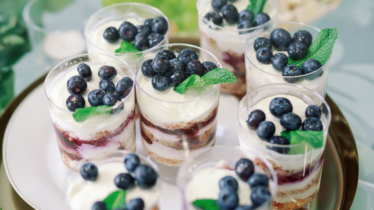 Szybki deser z mascarpone sprawdzi się w przypadku wizyty gości