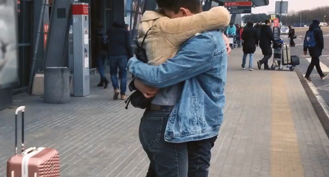 Serdeczne powitania w kampanii IKE w ING Banku Śląskim (wideo)