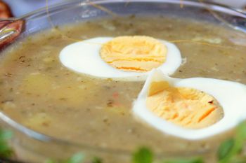 Tę zupę nasi dziadkowie jadali w Wielki Piątek i Wielką Sobotę. Dziś zapomniana, a zdrowa i dobra dla jelit