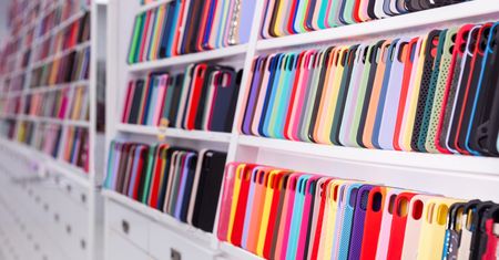 Nie tylko etui. Te akcesoria do telefonu po prostu warto mieć