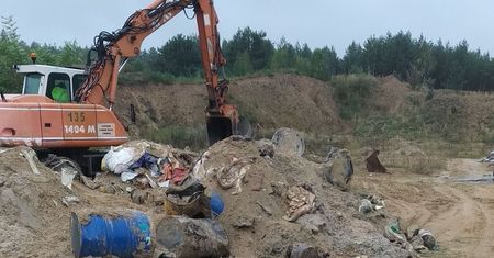 Śląsk. Mafie śmieciowe. Pozbyli się 14,5 tys. ton niebezpiecznych odpadów