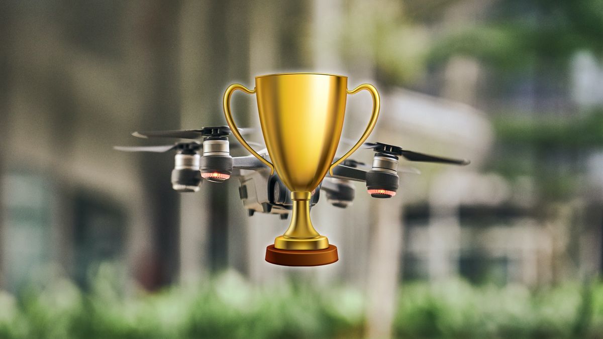 Ryan Lademannu stanowił nowy rekord świata w prędkości lotu dronem.