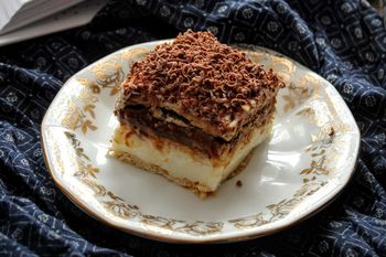 W karnawale robię to szybkie ciasto. Z talerzyków znika w mgnieniu oka