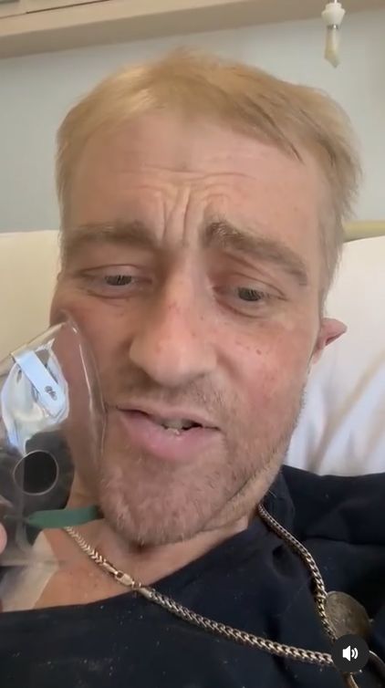 Tomasz Jakubiak nadaje ze szpitala w Atenach