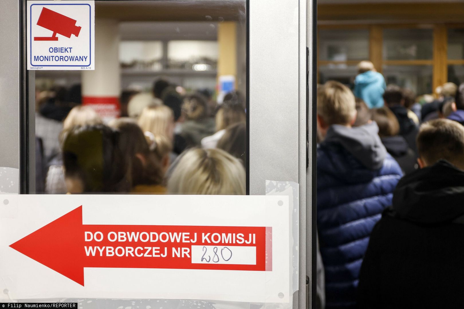 Godziny otwarcia lokali wyborczych. Wybory samorządowe 2024 odbędą się 7 i 21 kwietnia