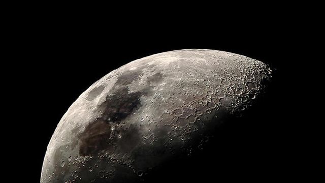 Sfotografuj Księżyc starym rosyjskim obiektywem i kompaktem [wideo] 1