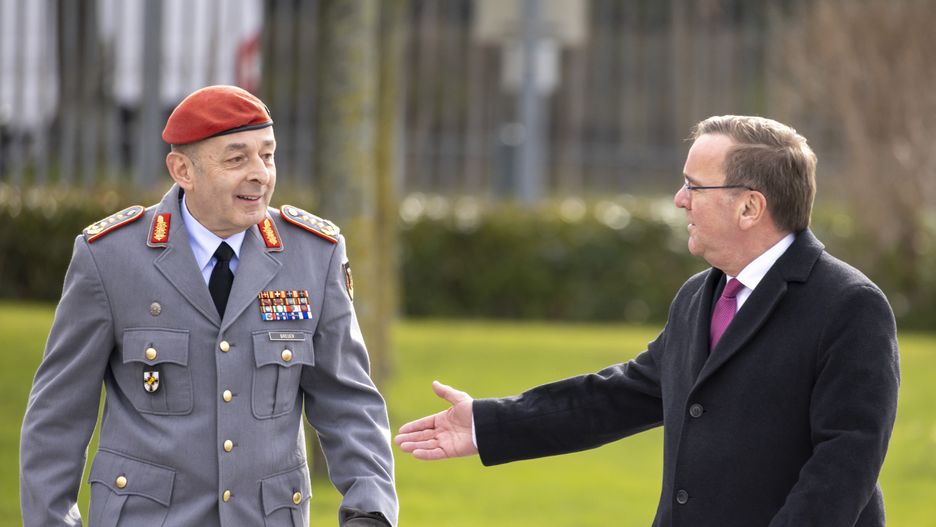 Generalny Inspektor Bunderwehry generał Carsten Breuer i minister obrony Niemiec Boris Pistorius 