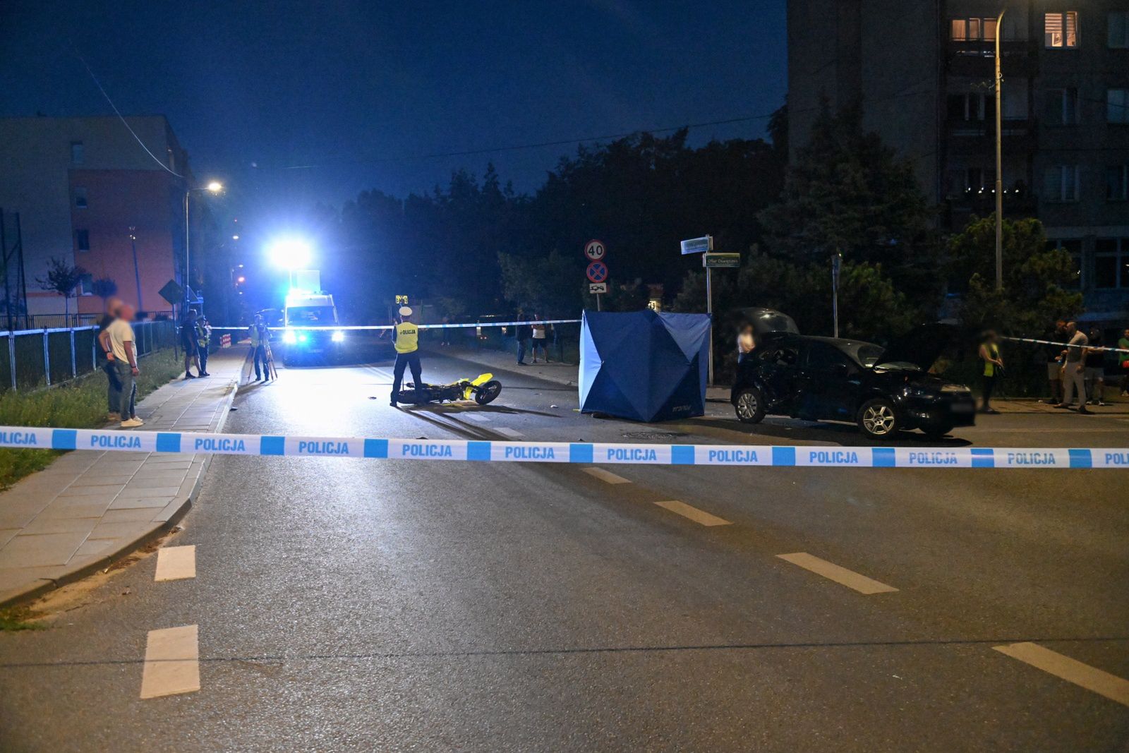 Miejsce śmiertelnego wypadku na skrzyżowaniu ulicy Ofiar Oświęcimia z Cyryla i Metodego w Szczecinie