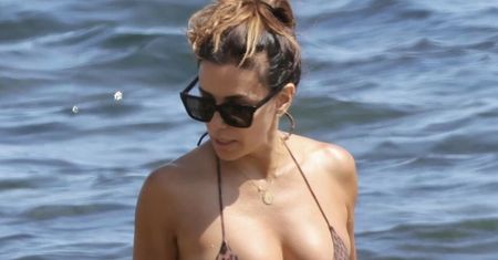 50-letnia Eva Longoria zachwyca formą, bycząc się w bikini w Marbelli