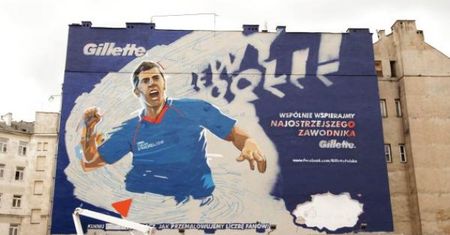 Wielki mural z Robertem Lewandowskim