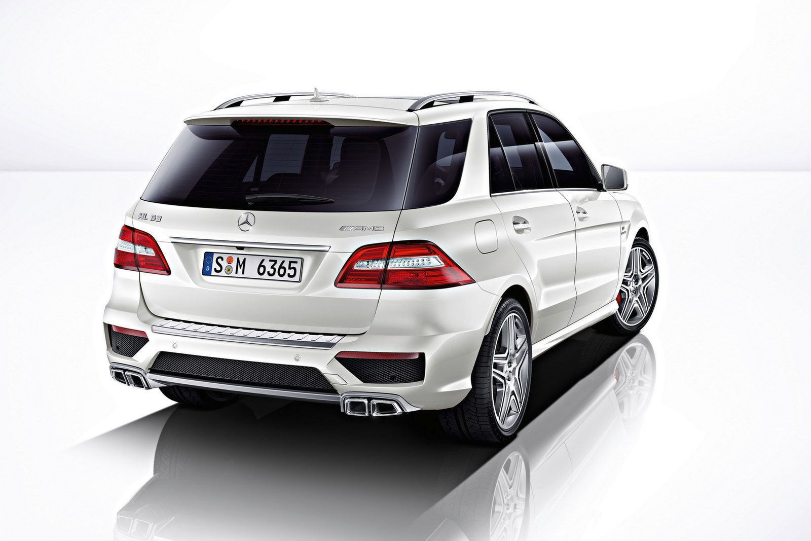 2012 Mercedes-Benz ML63 AMG