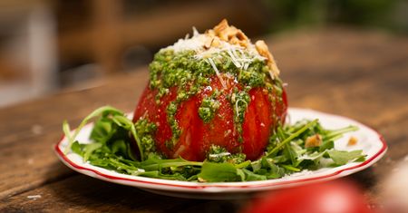 Podaj tak burratę, a goście będą bili brawo. Wygląda jak z włoskiej restauracji