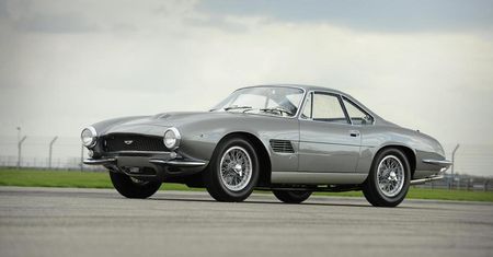 1960 Aston Martin DB4 GT Bertone Jet sprzedany za 3 249 500 funtów!