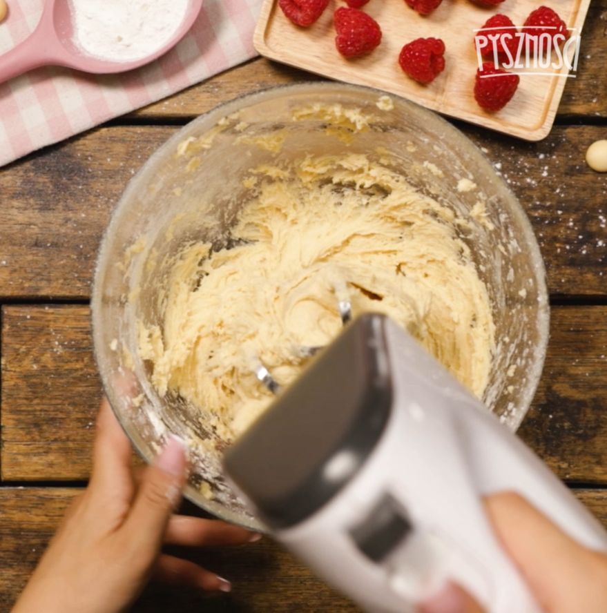 The mixture will be quite thick.