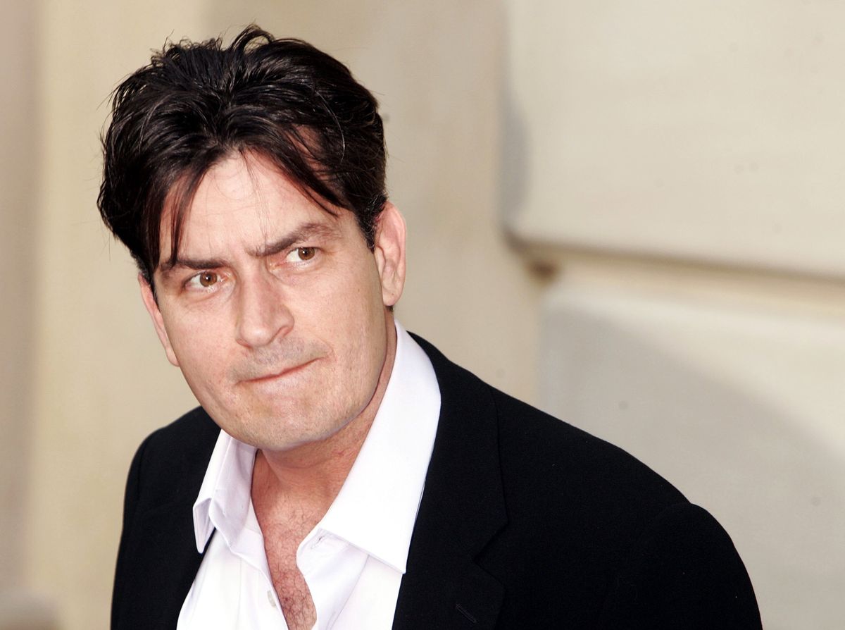 Charlie Sheen musi się wykosztować