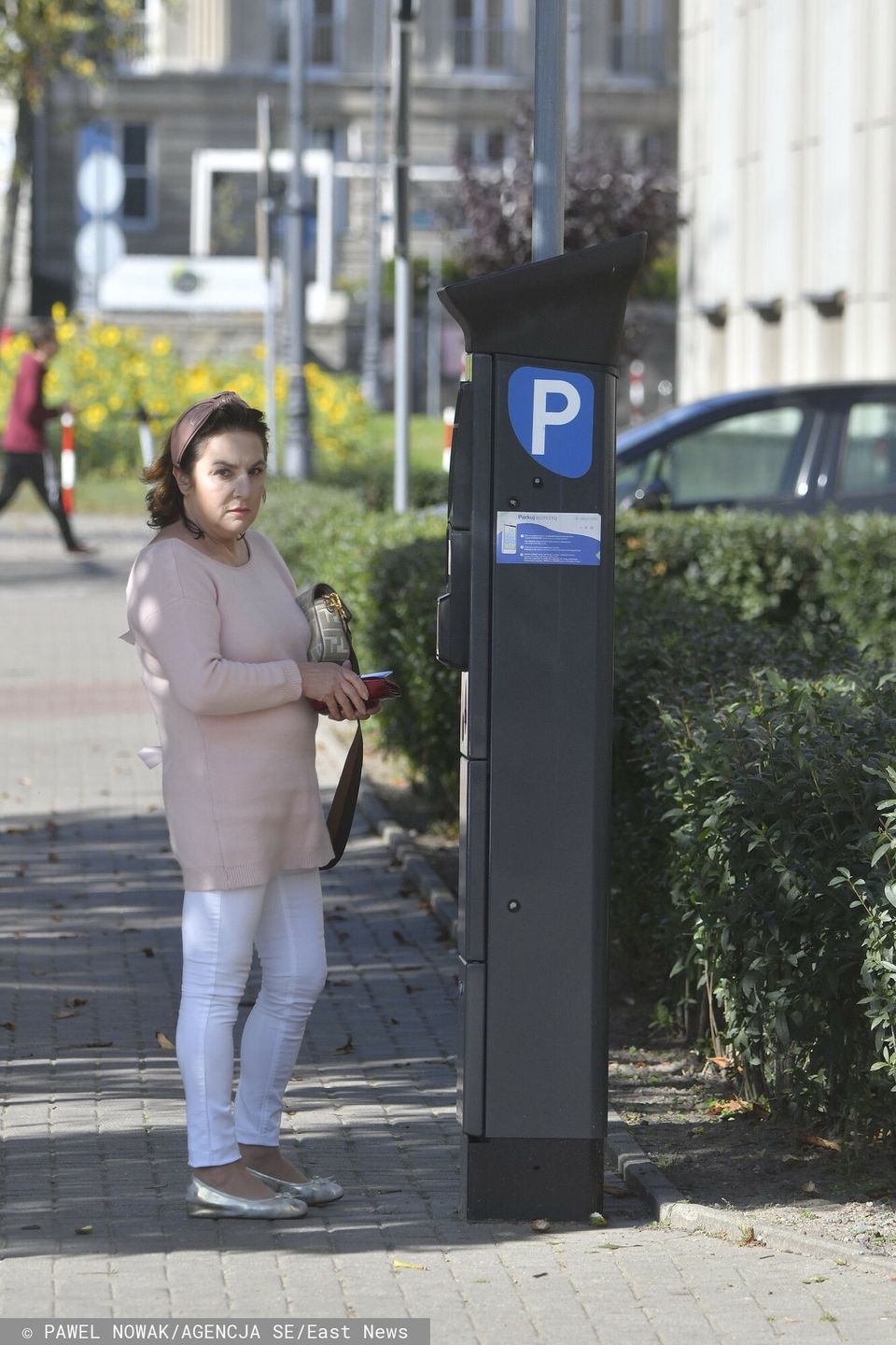 Sprawa rozwodowa Daniela MartyniukaPHOTO PAWEL NOWAK / SUPER EXPRESS   !!! NIE MA ZGODY NA PUBLIKACJE WIZERUNKU OSOB PRZEDSTAWINYCH NA ZDJECIACH !!!  !!! PUBLIKACJA NA ODPOWIEDZIALNOSC REDAKCJI !!!  !!! ZDJECIA PAPARAZZI !!!  BIALYSTOK  W SADZIE OKREGOWYM W BIALYMSTOKU ODBYLA SIE ROZPRAWA ROZWODOWA DANIELA MARTYNIUKA I EWELINY MARTYNIUK. SYNA WSPIERALA MATKA DANUTA MARTYNIUK WRAZ Z SIOSTRA I RODZINA. EWELINA NA ROZPRAWE PRZYJECHALA Z OJCEM. DANIEL MARTYNIUK OTRZYMAL ROZWOD.  21/09/2020  N/Z DANUTA MARTYNIUK MARTYNIUK  ROZWOD MALZENSTWO ALIMENTY SAD ROZPRAWA ZENON MARTYNIUK SYN RODZINA ROZWIEDZIONY  WSZYSTKIE ZDJECIA NA HTTP://AGENCJA.SE.COM.PLPAWEL NOWAK