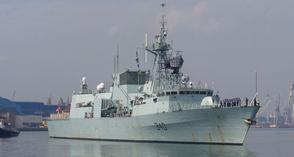 Fregata HMCS St. John’s typu Halifax w Gdyni. Okręty tego typu mają 4700 ton wyporności standardowej.