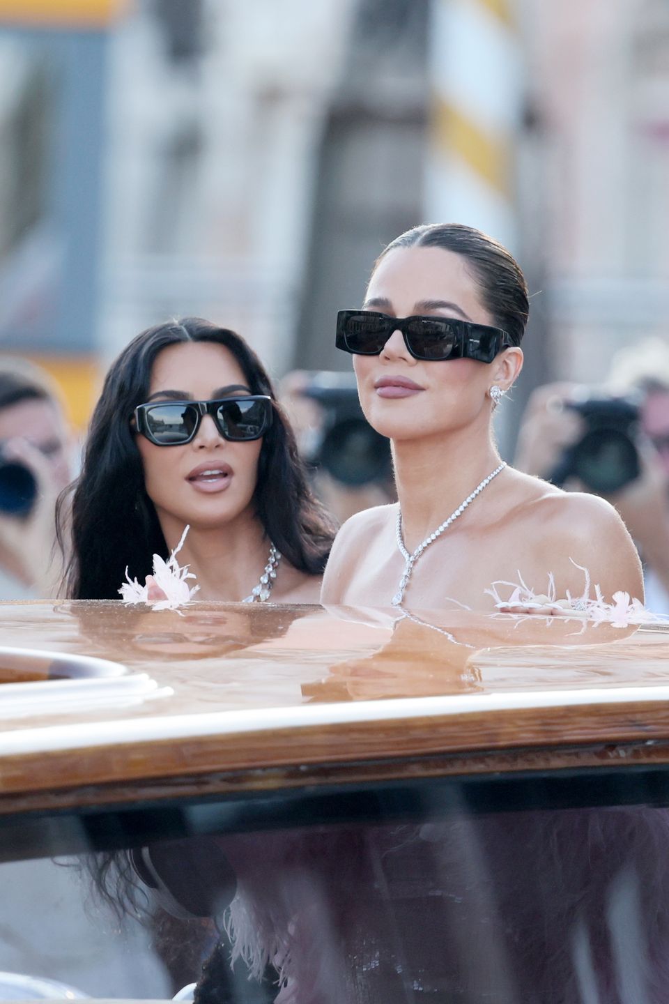 Kim Kardashian i Khloe Kardashian  