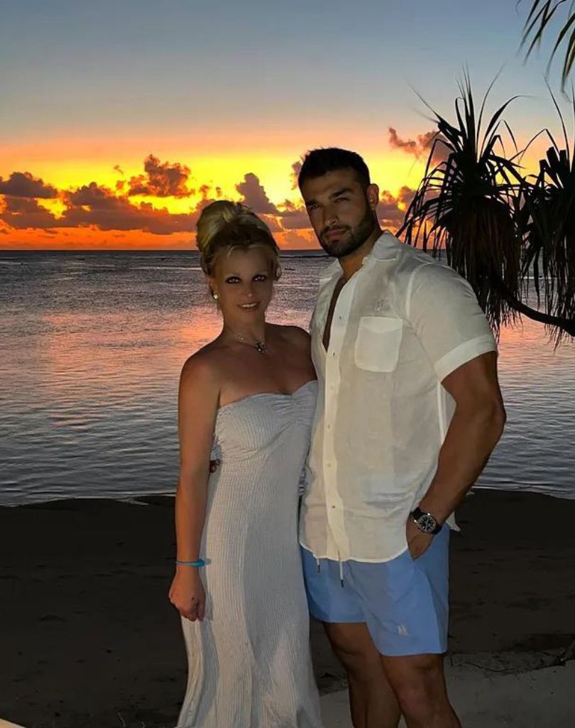 Britney Spears zarobi fortunę na książce. Sam Asghari nie dostanie nic