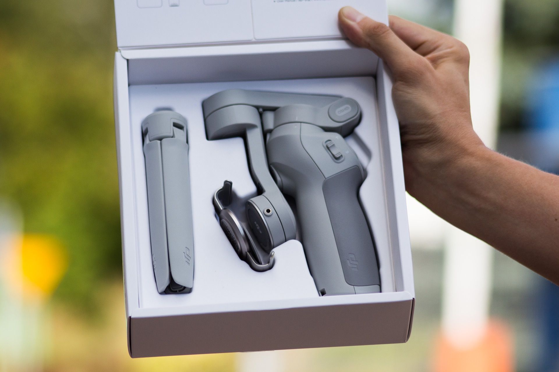 DJI OM 4 - gimbal, statyw i magnetyczny uchwyt