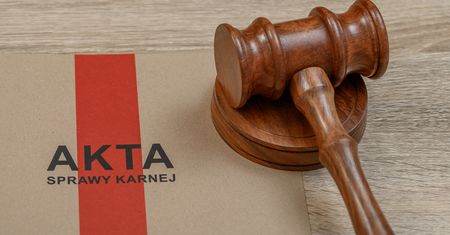 48-letni nauczyciel z zarzutami. W tle wykorzystywanie nieletnich