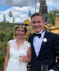 Koronawirus. Szwecja i nietypowy ślub na granicy z Norwegią