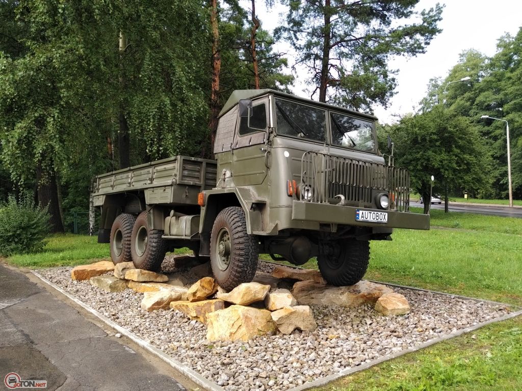 Miasto pełne ciężarówek Star. Oryginalne pomniki. Są tam nie przez przypadek 2