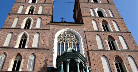Nowy dźwięk starej tradycji. Krakowscy hejnaliści zyskali mistrzowskie trąbki