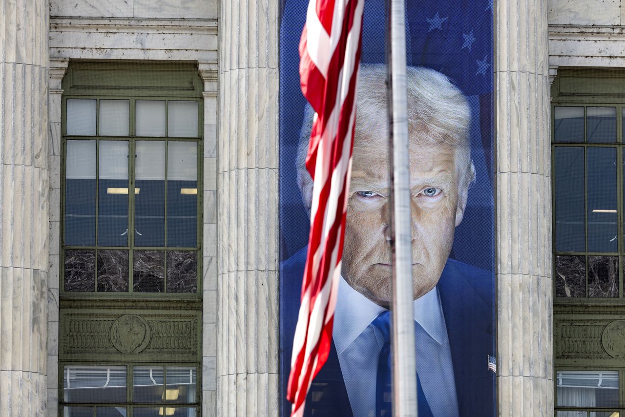 Putin zakpił z Trumpa. Konsekwencje "wielkiej farsy" w Stambule