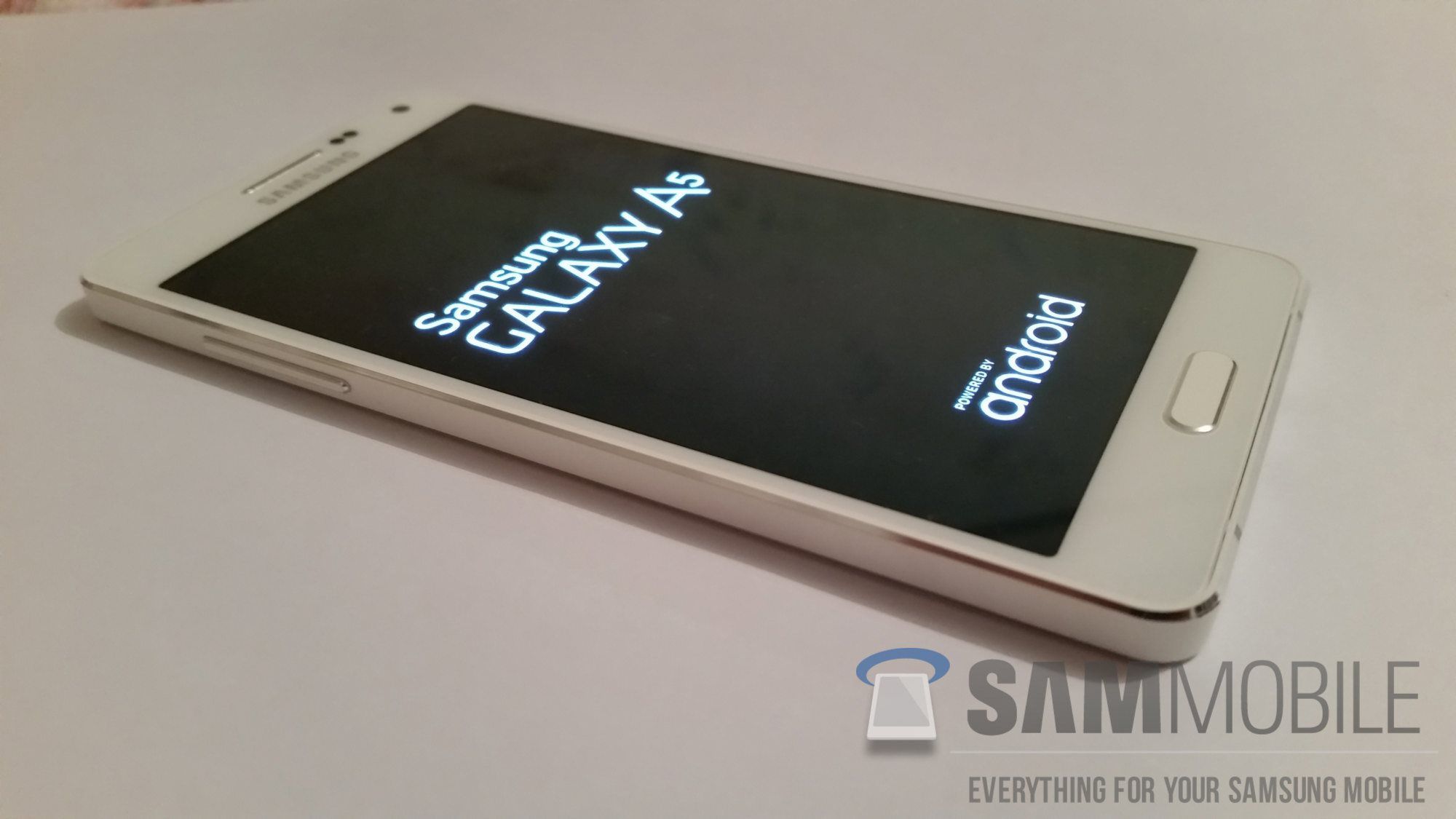 Obudowa Samsunga Galaxy A5 będzie udawała metalową? 2