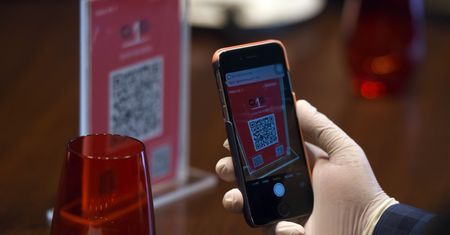 Kody QR – wielki wynalazek, czy zagrożenie? Według eksperta lepiej ich nie używać