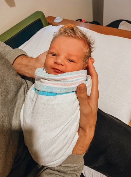 Jack urodził się z gęstą czuprynką