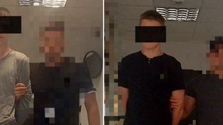 Pasażer wysiadł na złej stacji. Młodzi mężczyźni zaproponowali mu wspólne picie, potem go pobili