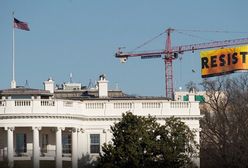 Greenpeace uderza w Donalda Trumpa. Tuż nad jego głową