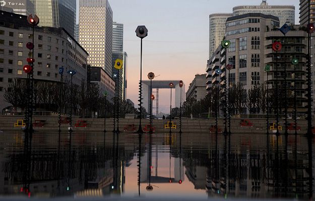 Zamachy we Francji. Dzielnica La Defense w Paryżu miała być celem kolejnego ataku