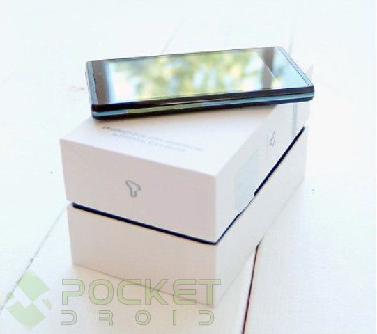 LG Optimus EX (fot. Pocket Droid)