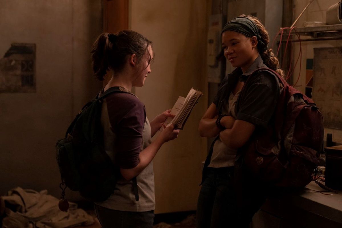 Ellie i Riley jako romantyczna para w "The Last of Us"