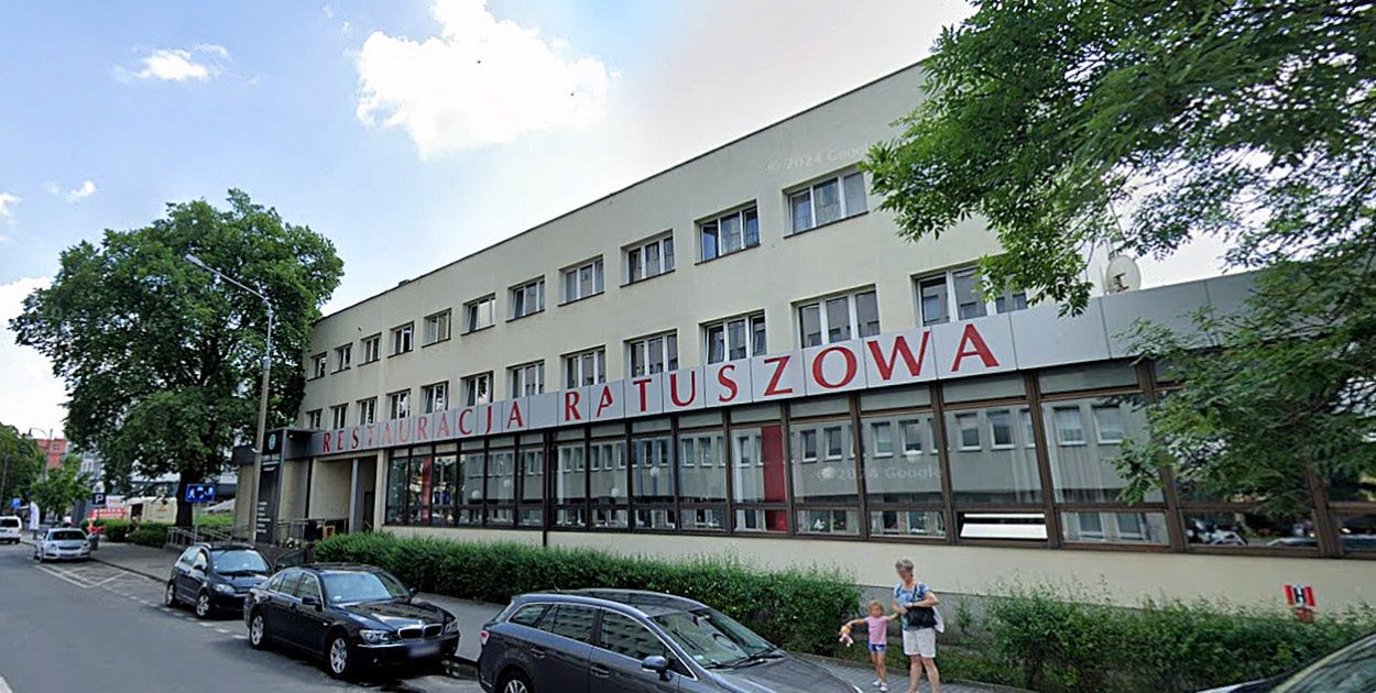 Włocławek: Ratusz się rozrośnie. Będzie nowa sala ślubów i całe piętra dla urzędników