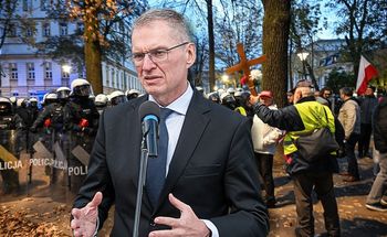 Spór o TK. Poczobut: Im bardziej jesteśmy skłóceni, tym lepiej