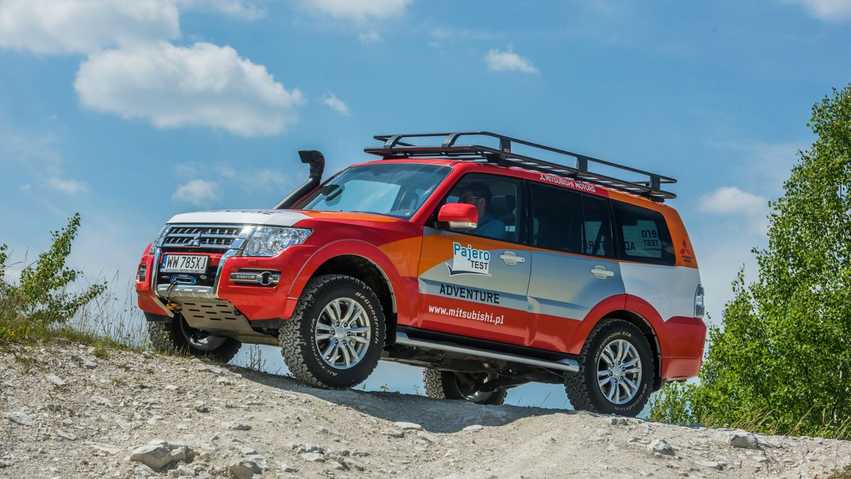 Mitsubishi Pajero V80