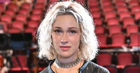 Helena Englert zapewnia, że utrzymuje się sama, a przy okazji psioczy na aktorstwo: "Czuję lekkie WYPALENIE ZAWODOWE"