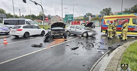 73-latek "złamał mnóstwo przepisów". Policja zatrzymała mu prawo jazdy