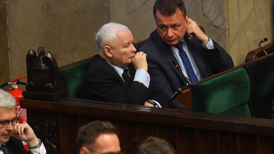 Prezes PiS Jarosław Kaczyński oraz wicepremier, minister obrony narodowej Mariusz Błaszczak