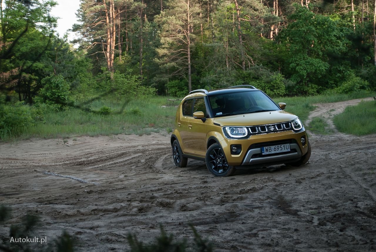 Suzuki Ignis po liftingu. Poznamy go po nowym grillu nawiązującym do Jeepa.