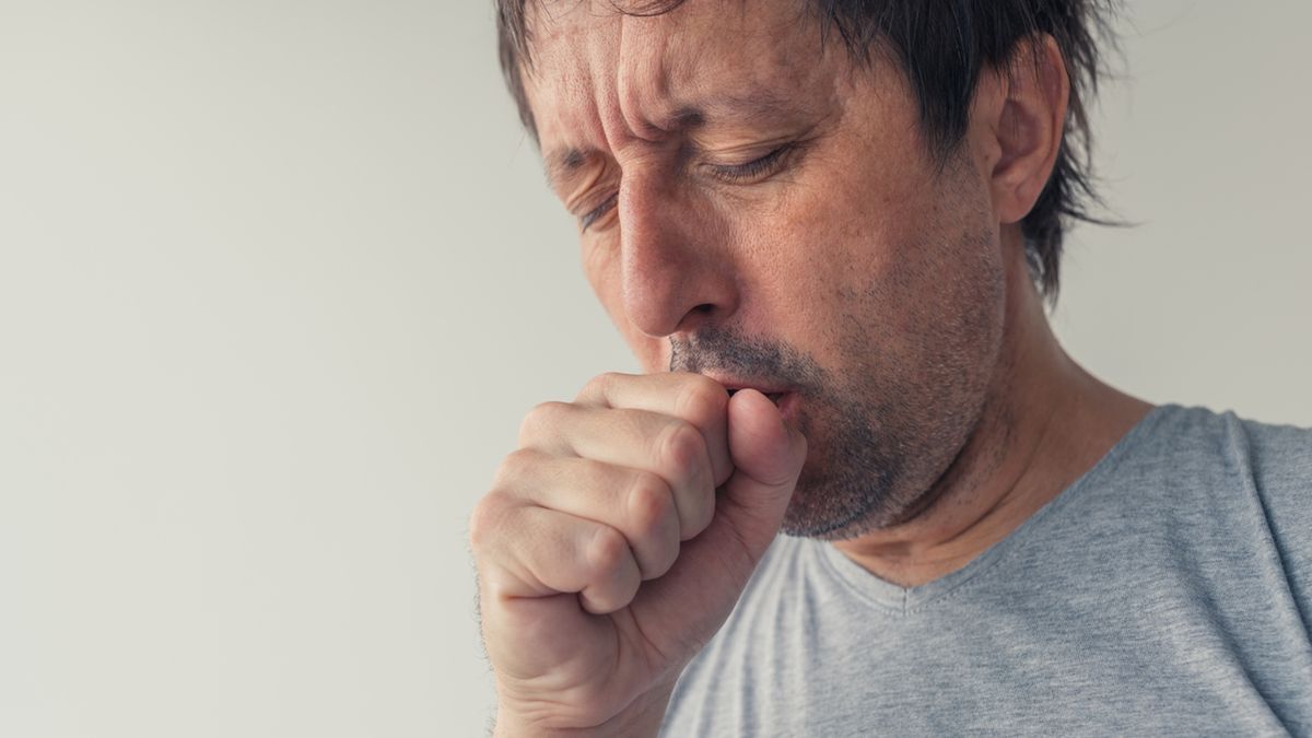 Ambrohexal S wykazuje działanie wykrztuśne, ułatwia odkrztuszanie