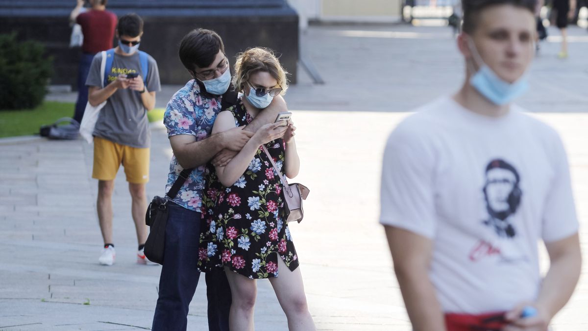 Koronawirus. Odporność utrzyma się przez 6 miesięcy, twierdzą eksperci