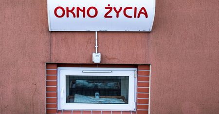 Kolejne niemowlę znalezione w oknie życia. Podano informacje o dziecku