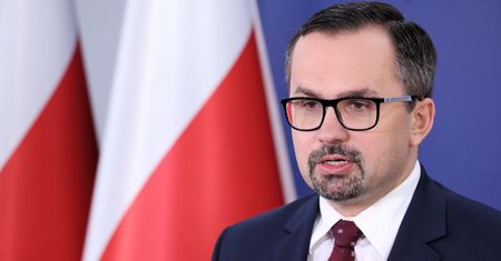 Sprawa Polski. PE szykuje bezprecedensowy pozew. Polityk PiS grzmi: to absurd!