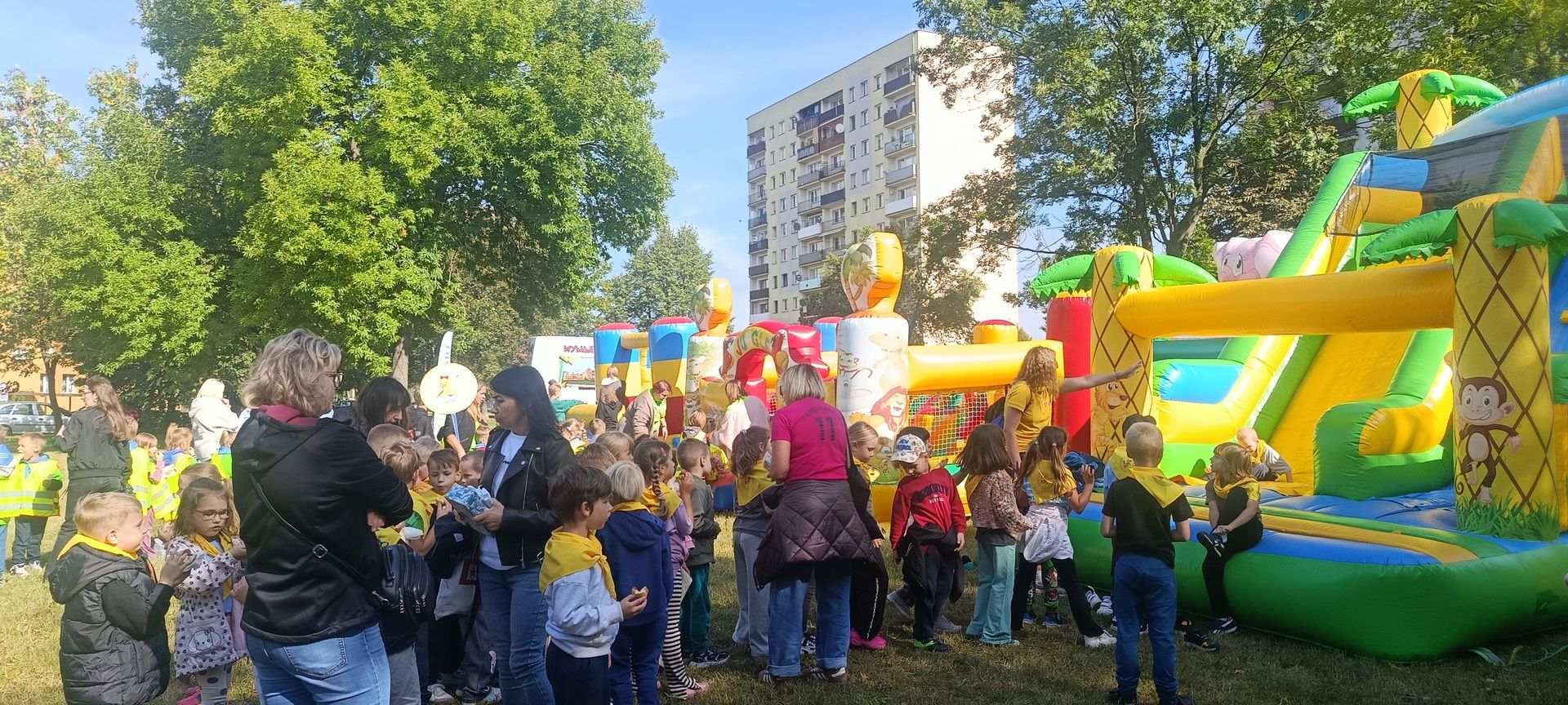 Prawie 1500 osób posprzątało Ostrowiec.