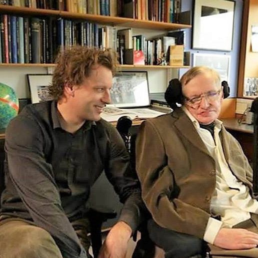 Czy wszechświat istniał zawsze? Hawking próbował to sprawdzić